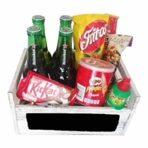 Caja con cervezas y botanas